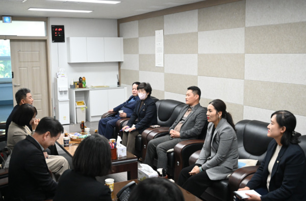 97d266e865e80abdd79e2f6a1e578df6_1764208313_4908.jpg 97d266e865e80abdd79e2f6a1e578df6_1764208313_4908.jpg